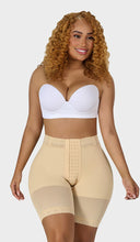 Load image into Gallery viewer, HOURGLASS SHORTS M428