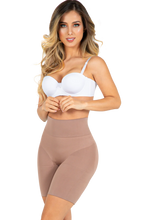 Load image into Gallery viewer, JL440 - High Waist Seamless Push Up Shorts